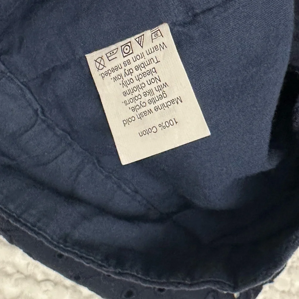 J Crew Navy Eyelet Women's Shorts - Picture 2 of 3